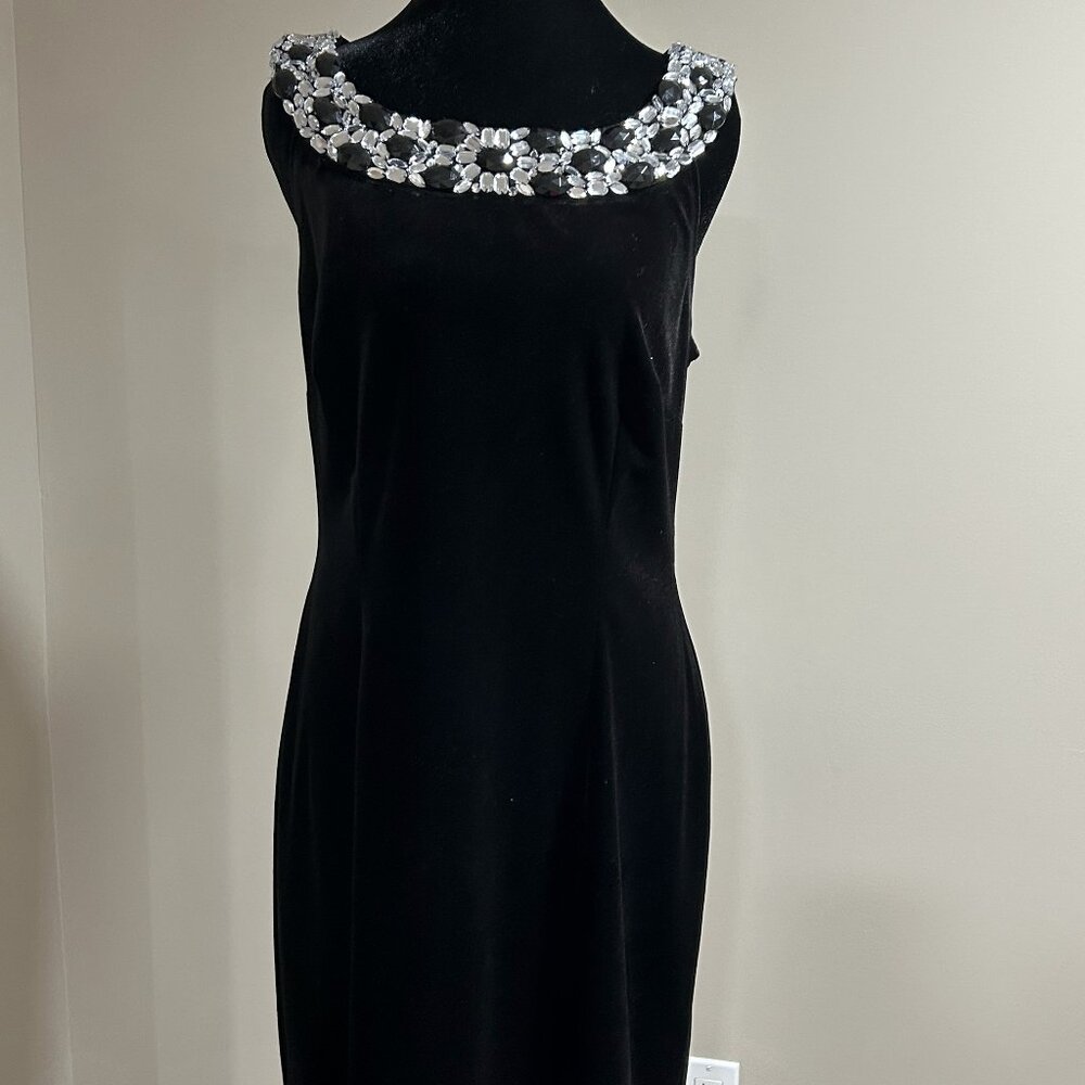 Connected Apparel Sleeveless Midi Dress
